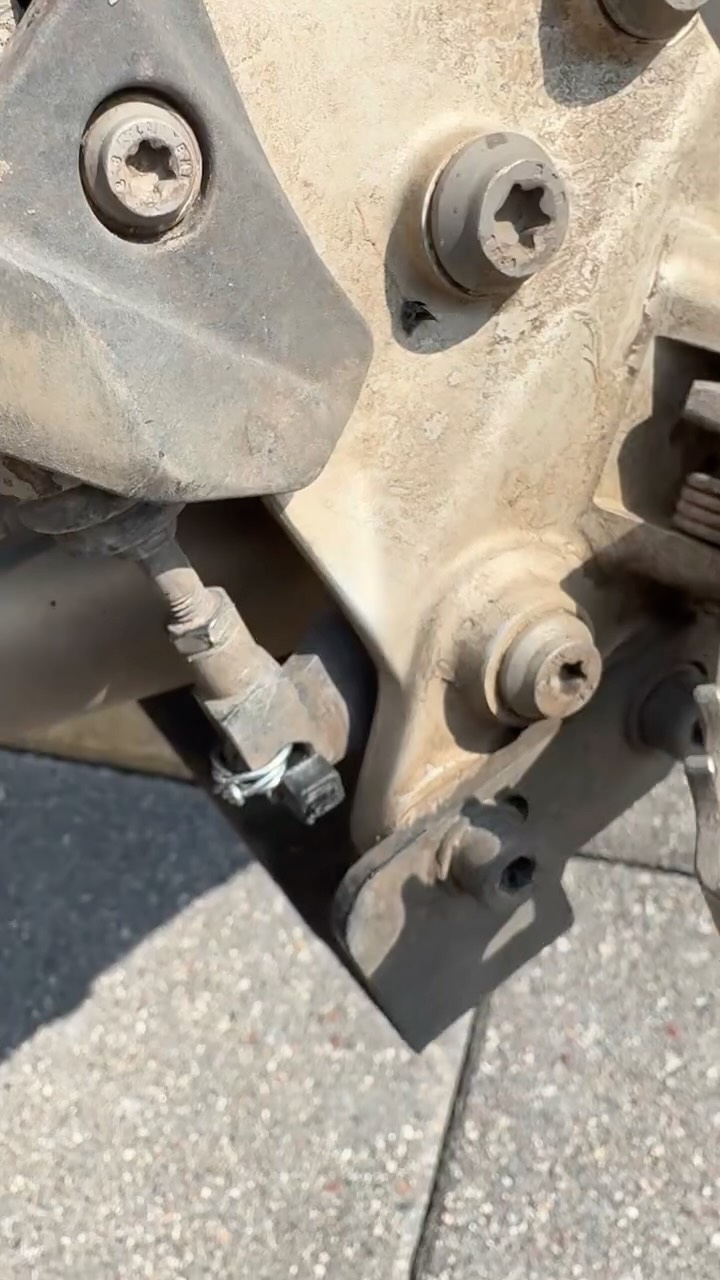 No review of routes today but a bike DIY 🤣

Aren’t trailside repairs fun!? 🥲

Motohansa tools are definitely worth their cost! This is the 4th thing I use them for this trip 🤣

#rideuk #malonmoto #adventurerider #ukmotorcycle #nobullshit